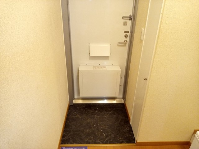 レオパレスアプレシオⅠの玄関