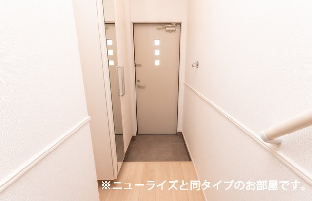 リバーサイドガーデンの玄関