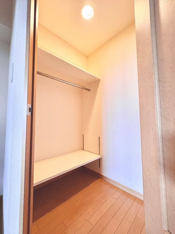 藤和シティホームズ社口の収納