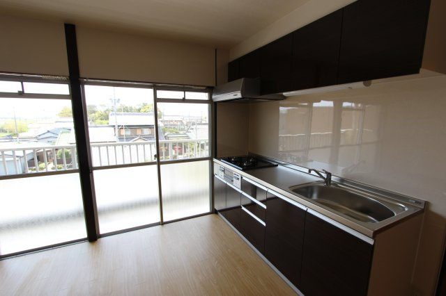 ハイツ高御堂Ｄ棟のキッチン