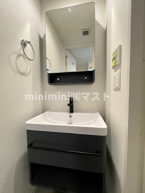 セレニテ東梅田アリエの洗面所