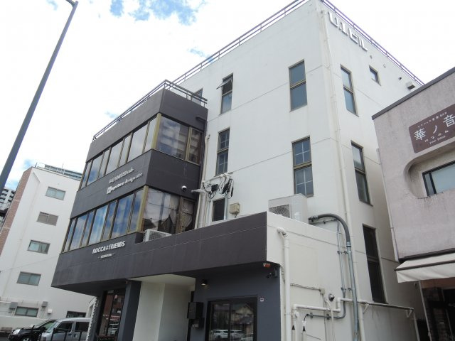 ＵＩビルの外観
