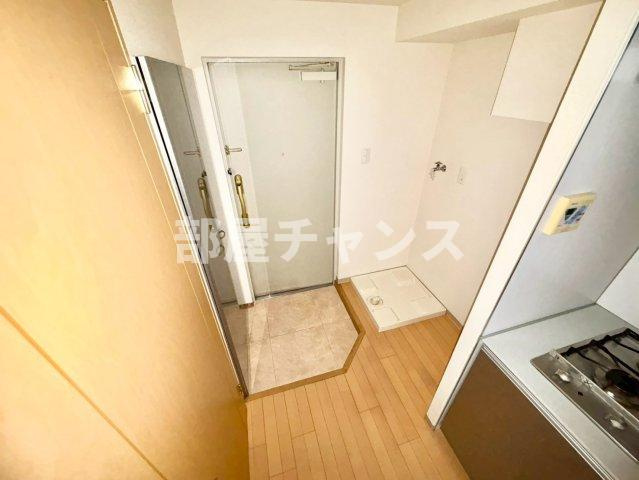 アビタシオン鶴舞の玄関