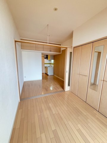 福岡市中央区長浜２丁目の賃貸マンションの居間・リビング