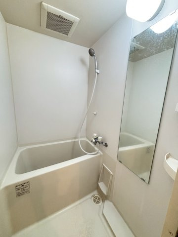 福岡市中央区長浜２丁目の賃貸マンションの浴室