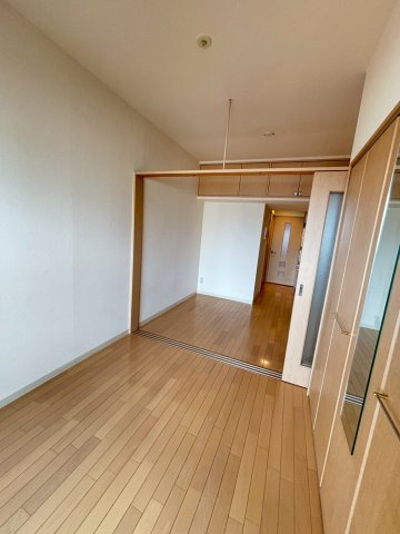 福岡市中央区長浜２丁目の賃貸マンションの寝室