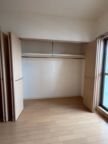 福岡市中央区長浜２丁目の賃貸マンションの収納