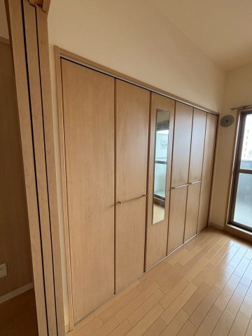 福岡市中央区長浜２丁目の賃貸マンションの玄関