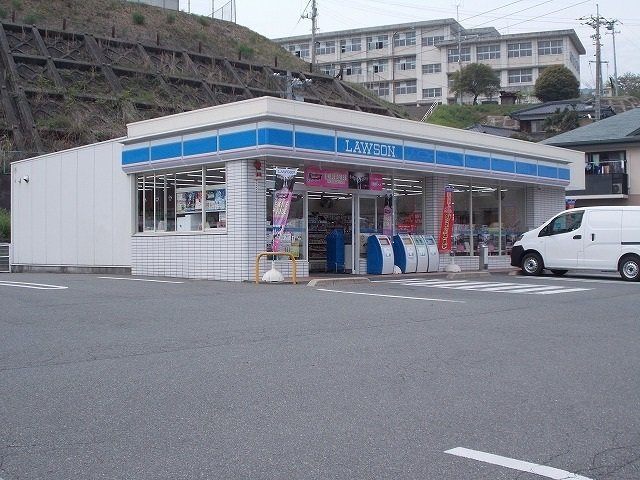 プロムナード大神Ⅱの周辺|ローソン新南陽土井一丁目店まで1300m