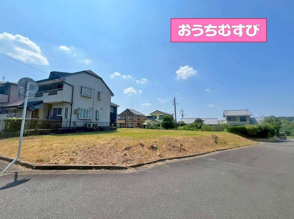 春日井市高座台1期(全3棟)の前面道路含む現地写真