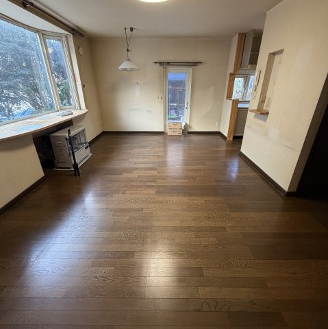 登別市鷲別町1丁目16-1戸建の居間・リビング