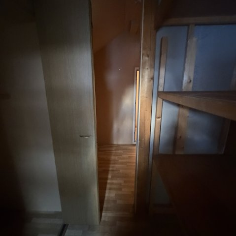 登別市鷲別町1丁目16-1戸建の収納