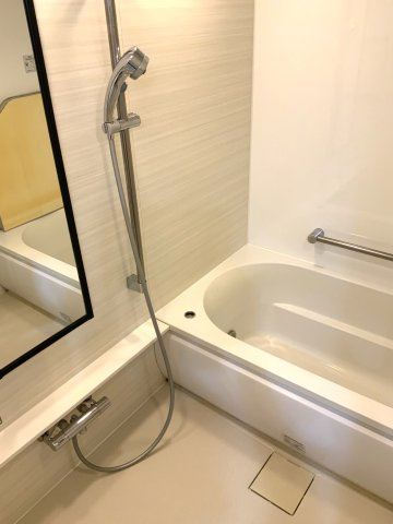 アンビシャス西川口の浴室|追い焚き、24時間換気付のユニットバス。