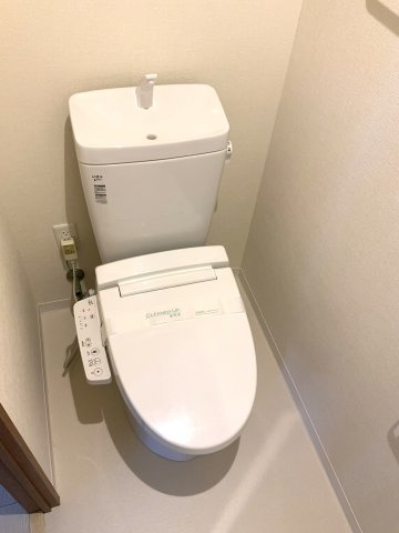 アンビシャス西川口のトイレ|省エネタイプのトイレです。