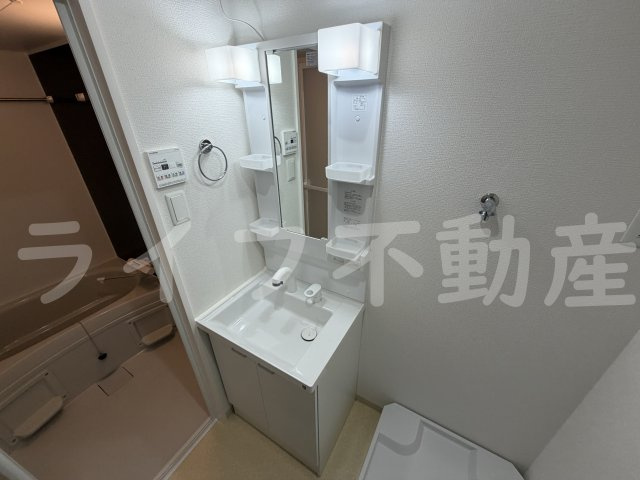 Good Life小阪本町の洗面所|脱衣スペースもあります