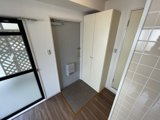 アクエルド諏訪山の玄関