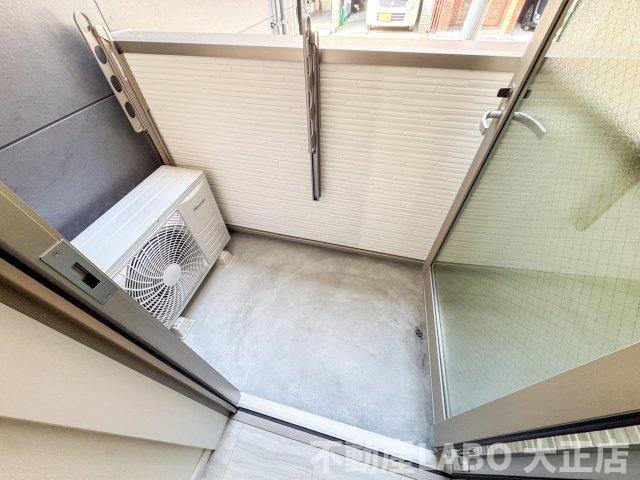 Nesta Residence 大正のバルコニー