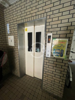 【その他共用部分】 | コーポエクセルⅠ　依頼小学校区 | コーポエクセルI　エレベーター