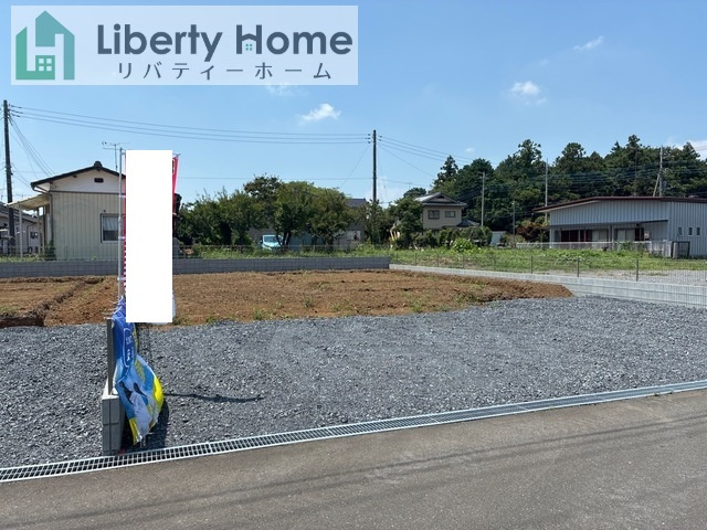 小美玉市上玉里第3　新築戸建　2号棟の前面道路含む現地写真