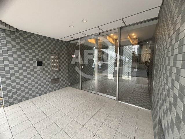 コージーコート　磯路小学校区のエントランス|コージ―コート　エントランス