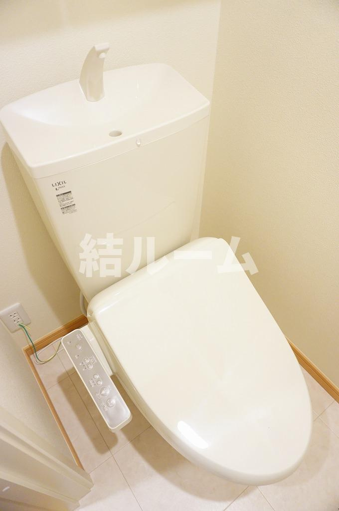 板橋区泉町のアパートのトイレ
