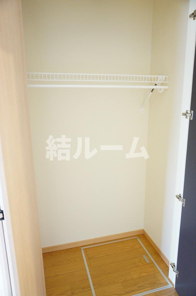 板橋区泉町のアパートの収納