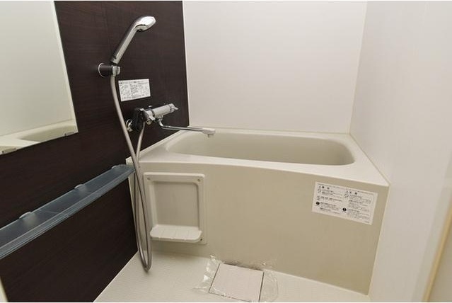 TLRレジデンス本町WESTの浴室