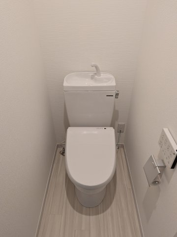 【トイレ】 | クロレ船橋宮本 | キレイな個室空間です