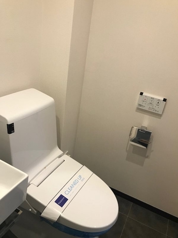 新品家具付きマンション方南1(KaGood東京)のトイレ