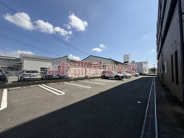 R-BLDG03の駐車場|カースペースがあります