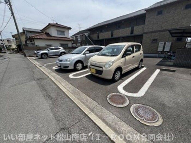 【駐車場】 | リビングタウン古川北弐番館　B棟
