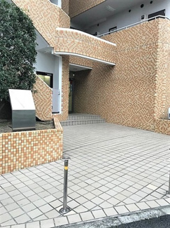 【エントランス】