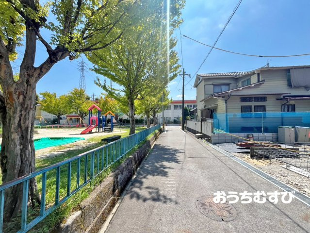 名東区神里2丁目151番(全1棟)の前面道路含む現地写真