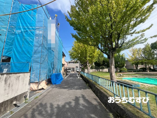 名東区神里2丁目151番(全1棟)の前面道路含む現地写真