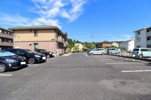 コンフォールの駐車場|駐車場に車を止められます