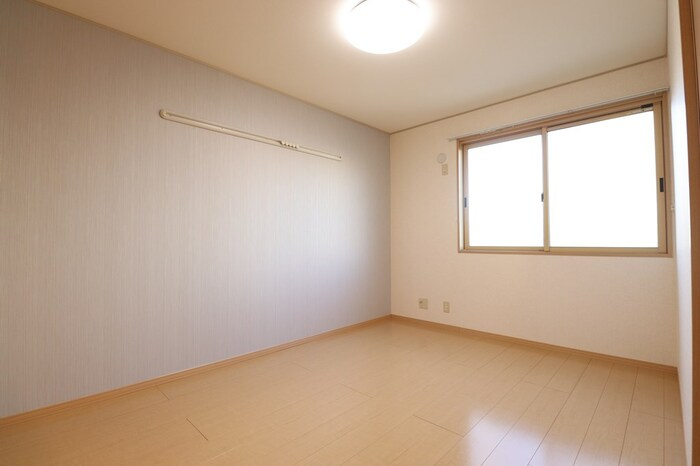 コンフォールの洋室|使い勝手のいい洋室です