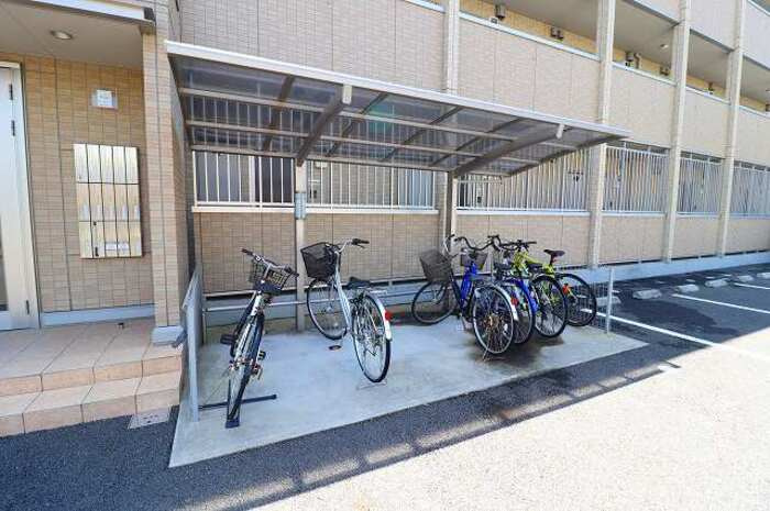 グランシャリオのその他共用部分|駐輪場です