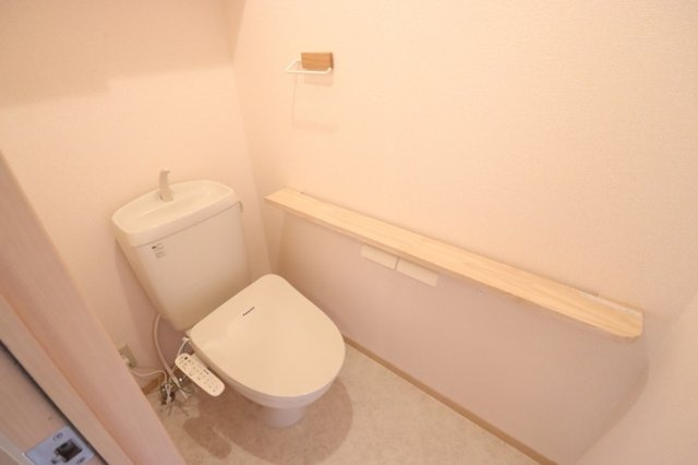 サニーハウス　Ⅱのトイレ|清潔感のあるトイレです