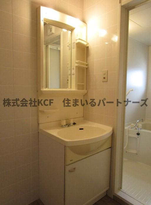 セジュールプリムの洗面所|ゆったりとスペースのある洗面所