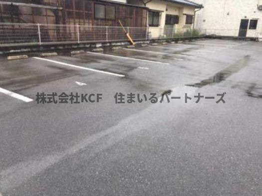 セジュールひまわりの駐車場|駐車スペースもあります