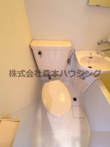 【トイレ】 | 　ユニハイム木村 | 落ち着いた色調のトイレです