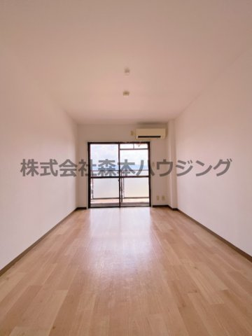 【洋室】 | 　ユニハイム木村 | 広々とした洋室です