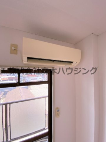 【設備】 | 　ユニハイム木村 | エアコンついてます