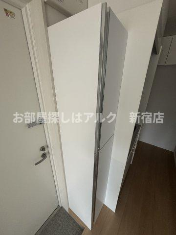 プレシャス方南町の収納