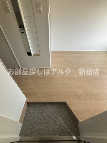 プレシャス方南町の玄関