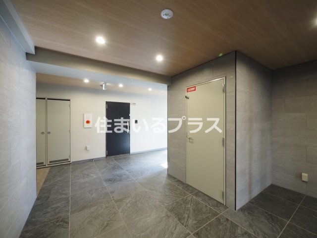 Alivis都島通のロビー