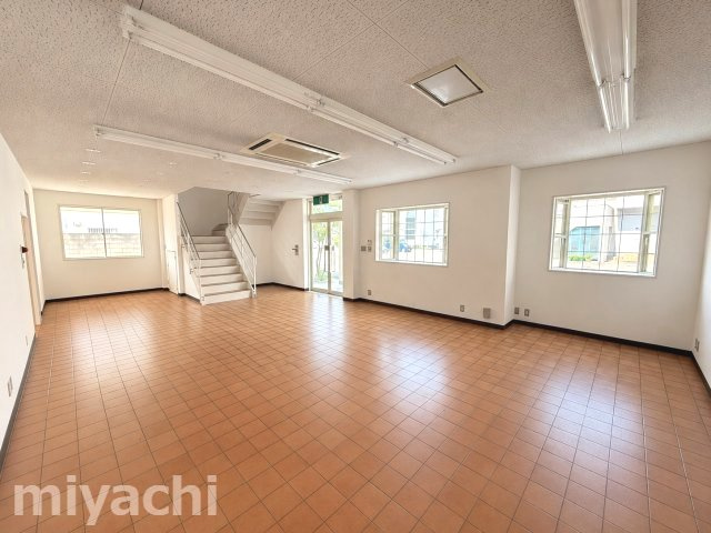 脇町テナントの間取り