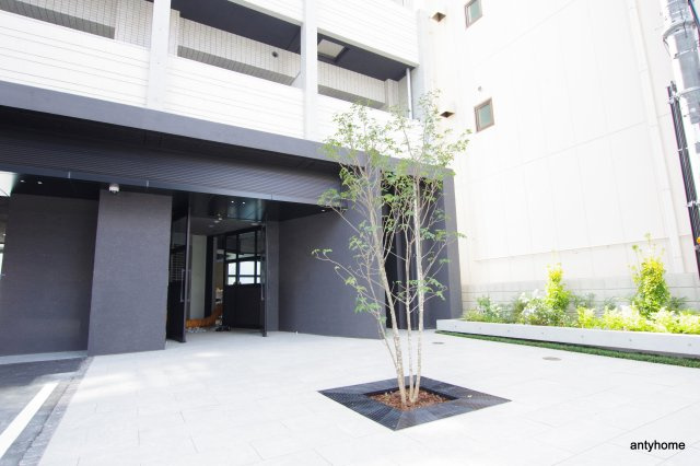 スワンズシティ大阪城北詰　仲介手数料無料のエントランス