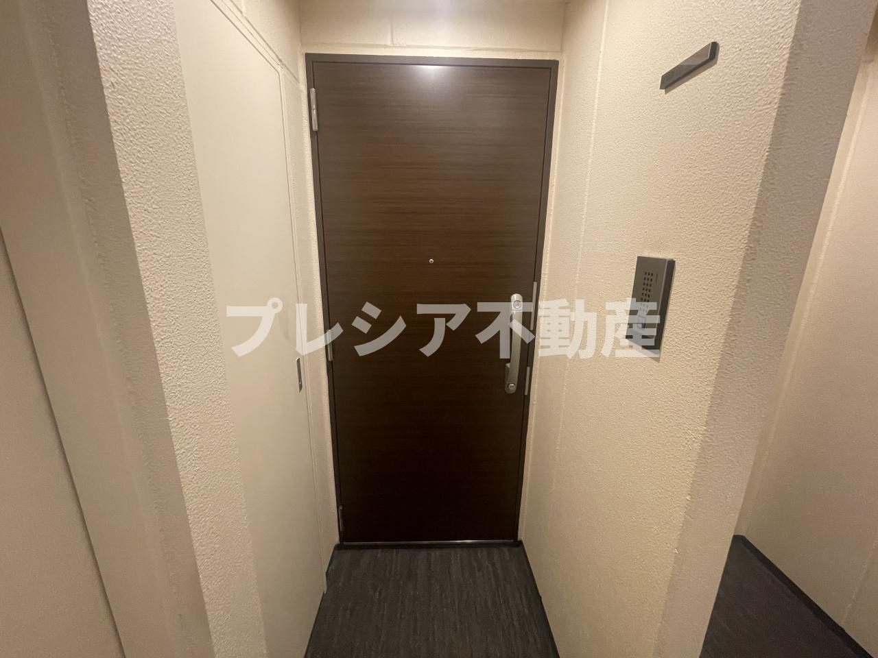 ステラハウス鳴尾の玄関