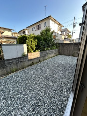 緑が丘町中１丁目1期1号棟の庭